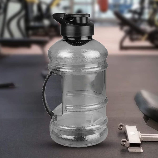 1.5-liter gym water bottle with mixer and strainer