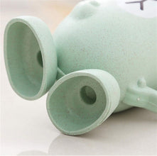 Kids' toothbrush holder and cup with handle for brushing and mouthwash, easy to use.